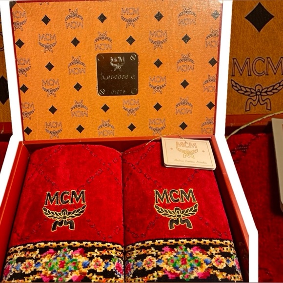 MCM set of two hand towels. NIB - Picture 7 of 9